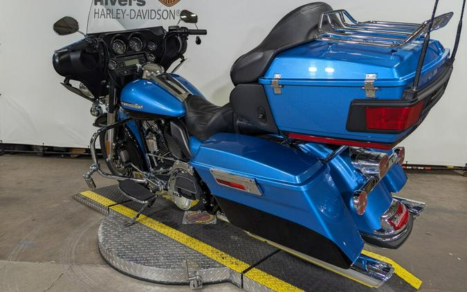 2011 Harley-Davidson Electra Glide Ultra Limited Two-Tone Cool Blue Pearl/Vi