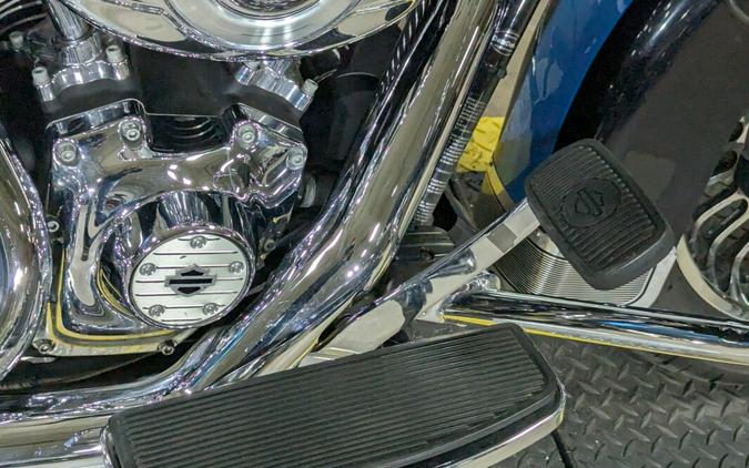 2011 Harley-Davidson Electra Glide Ultra Limited Two-Tone Cool Blue Pearl/Vi