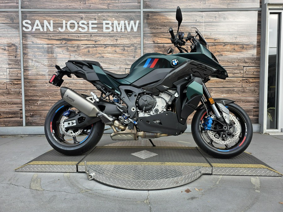 2026 BMW M 1000 XR