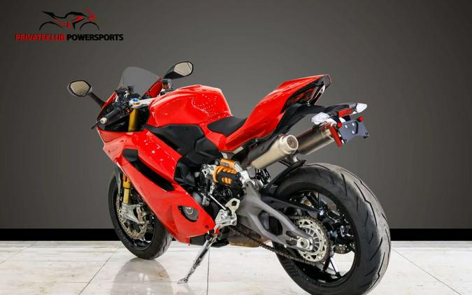 2025 Ducati Panigale V2 S