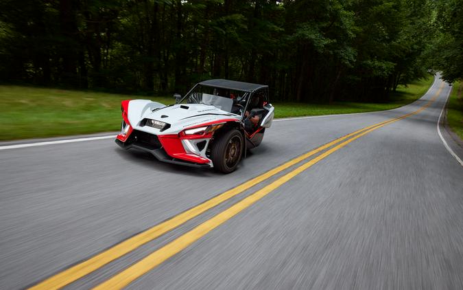 2023 Polaris Slingshot® ROUSH® Edition Manual