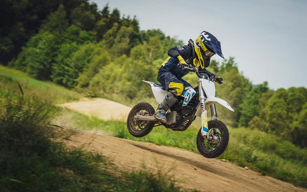 2024 Husqvarna EE 3