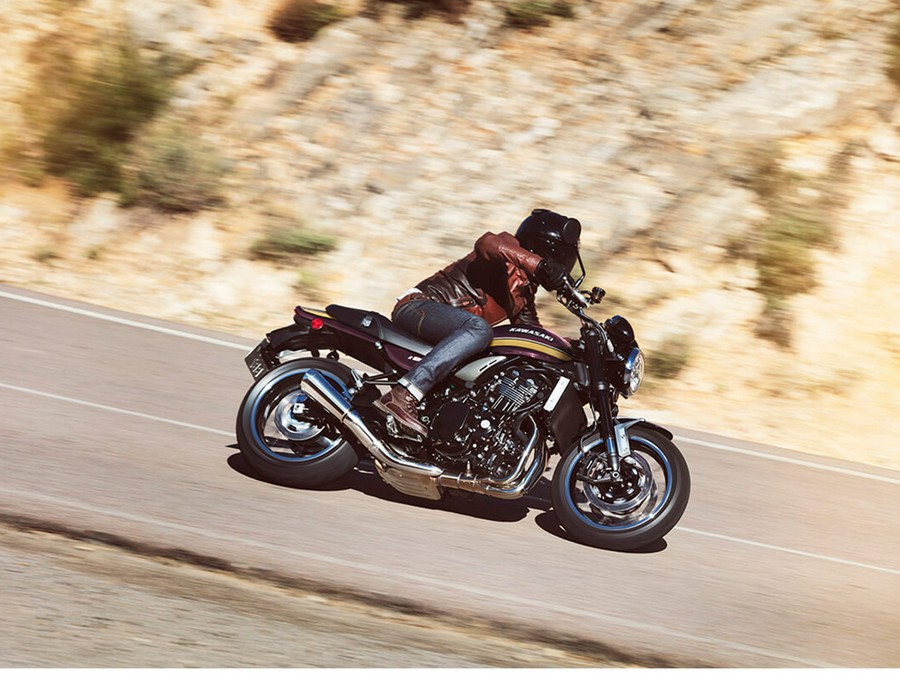 2025 Kawasaki Z900RS ABS
