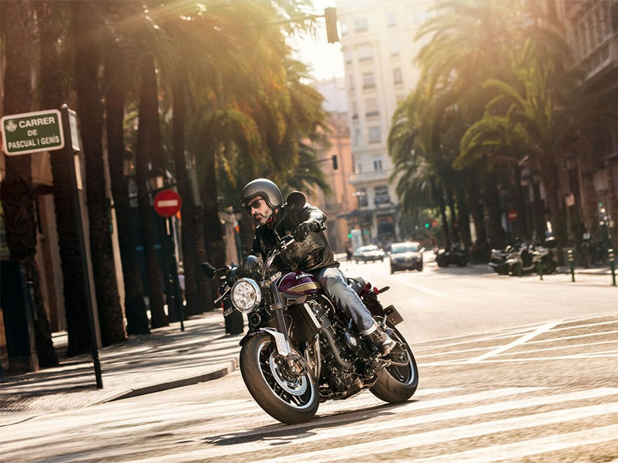 2025 Kawasaki Z900RS ABS
