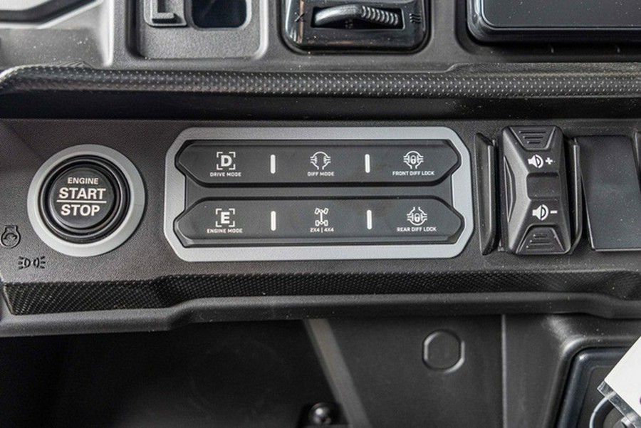 2026 Can-Am Defender MAX Limited HD11