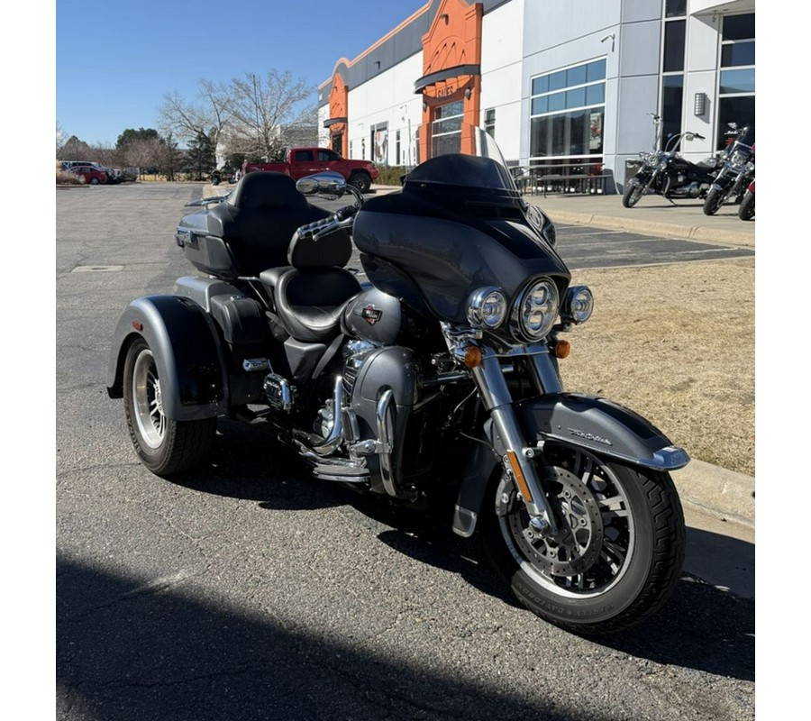2022 Harley-Davidson® FLHTCUTG - Tri Glide® Ultra