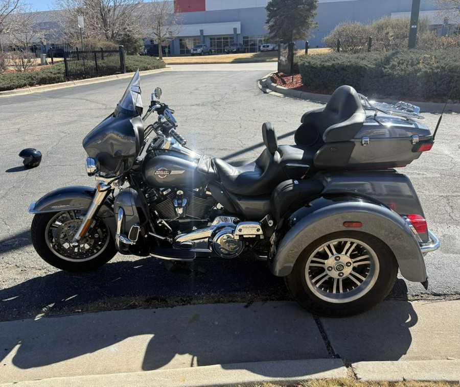 2022 Harley-Davidson® FLHTCUTG - Tri Glide® Ultra