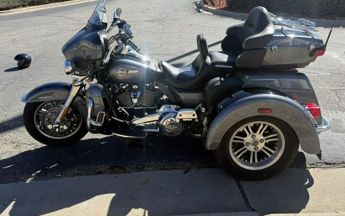 2022 Harley-Davidson® FLHTCUTG - Tri Glide® Ultra