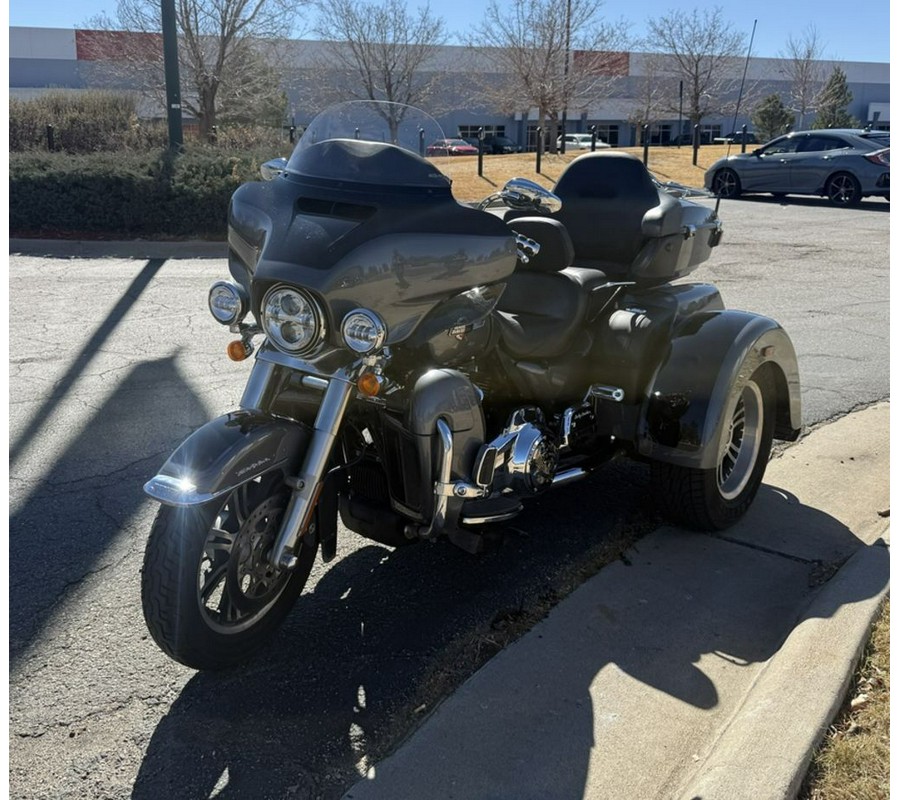 2022 Harley-Davidson® FLHTCUTG - Tri Glide® Ultra