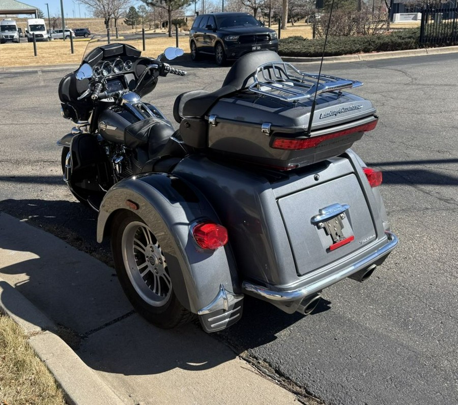 2022 Harley-Davidson® FLHTCUTG - Tri Glide® Ultra