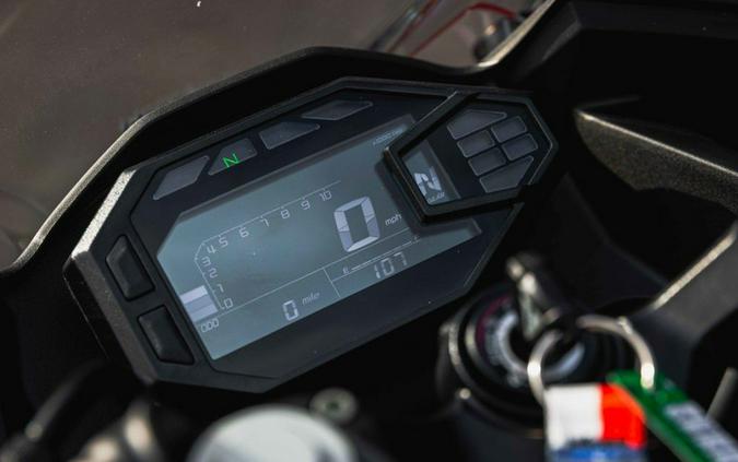 2026 Kawasaki Ninja® 500 Base