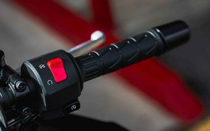 2026 Kawasaki Ninja® 500 Base