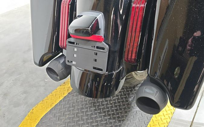 FLHXSE 2016 CVO™ Street Glide®