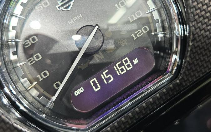 FLHXSE 2016 CVO™ Street Glide®