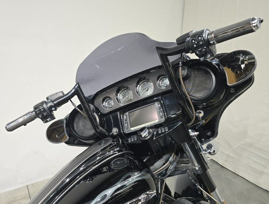 FLHXSE 2016 CVO™ Street Glide®