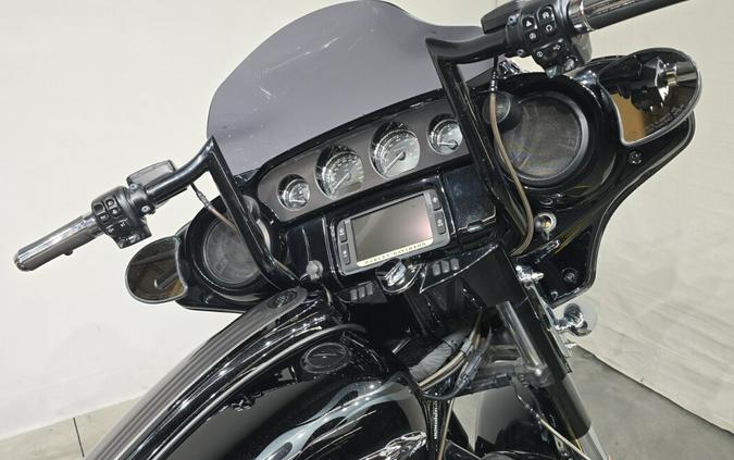 FLHXSE 2016 CVO™ Street Glide®