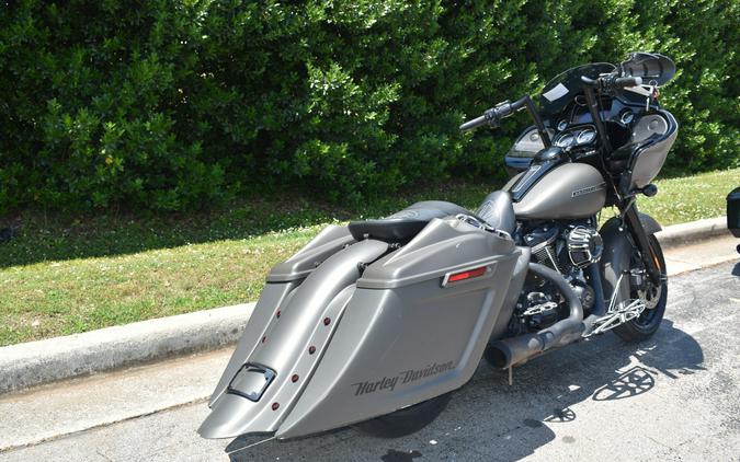 FLTRXS 2019 Road Glide Special