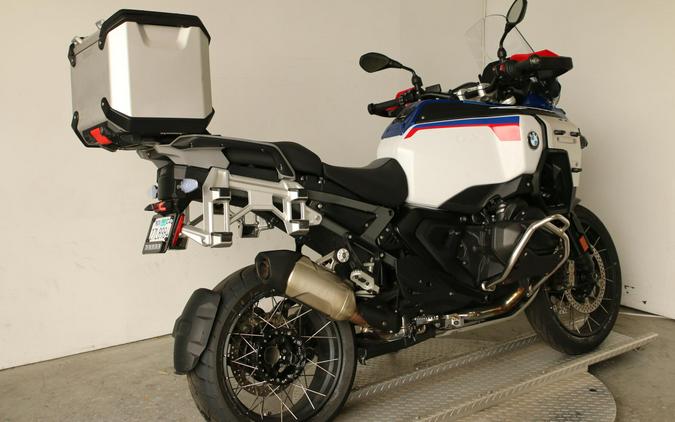 2025 BMW Motorrad R 1300 GS Adventure