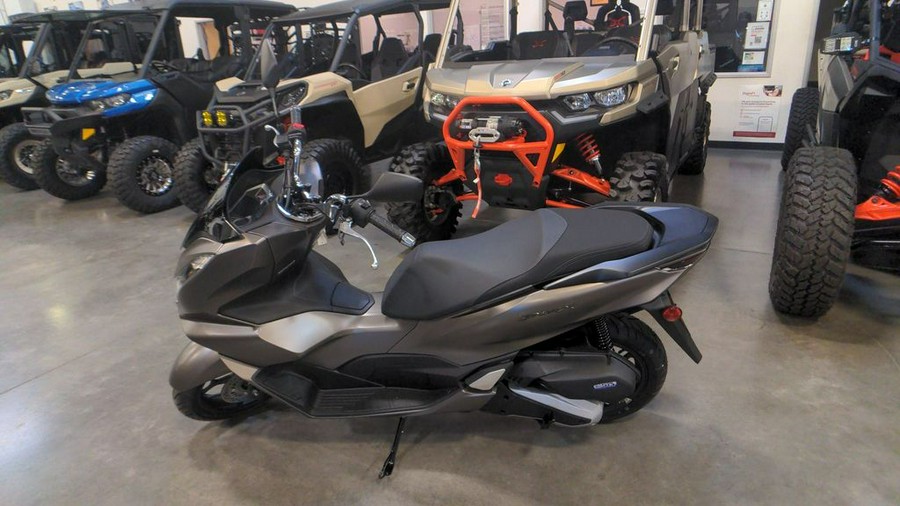 2023 Honda® PCX