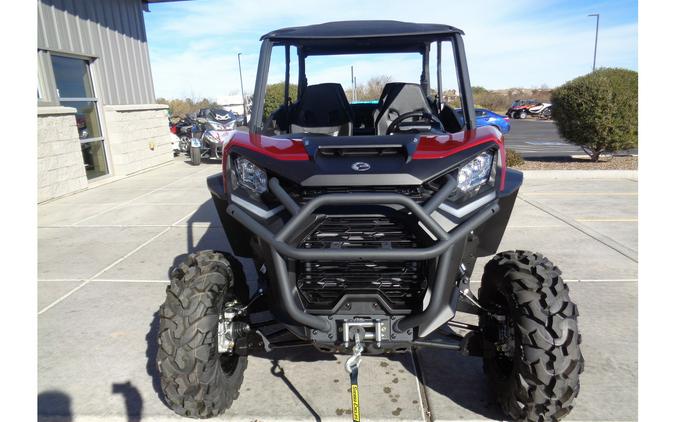 2024 Can-Am Commander Max XT 700 Red / Black