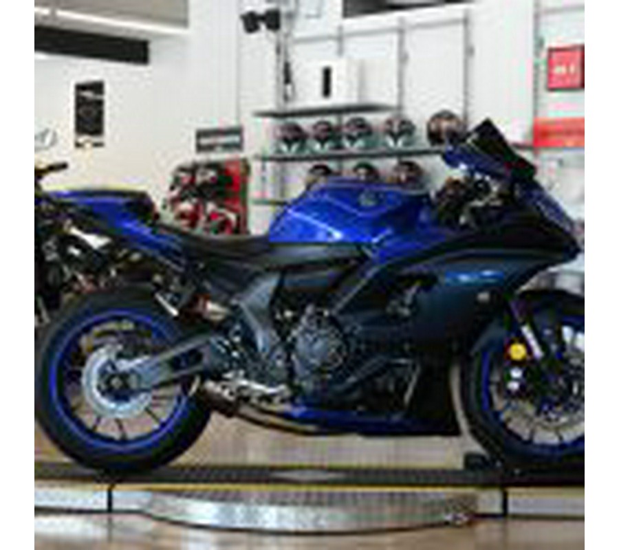 2023 Yamaha R7