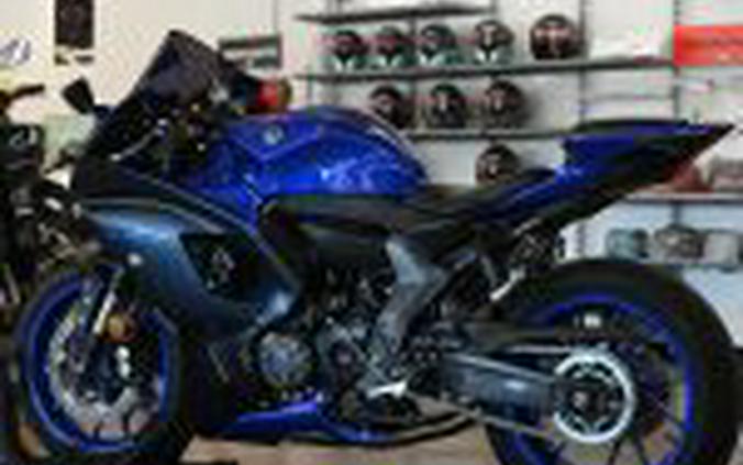 2023 Yamaha R7