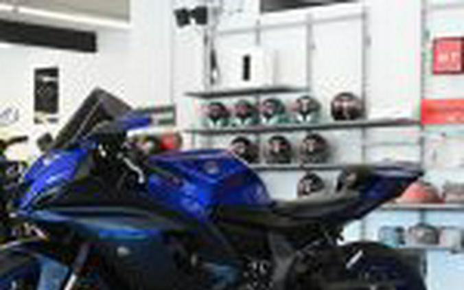 2023 Yamaha R7