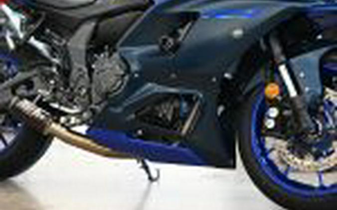 2023 Yamaha R7