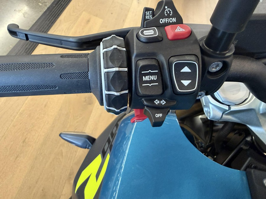 2026 BMW R 1300 R