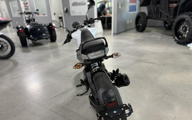 2022 Husqvarna SVARTPILEN 401