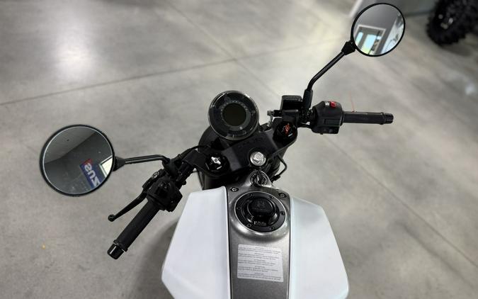 2022 Husqvarna SVARTPILEN 401