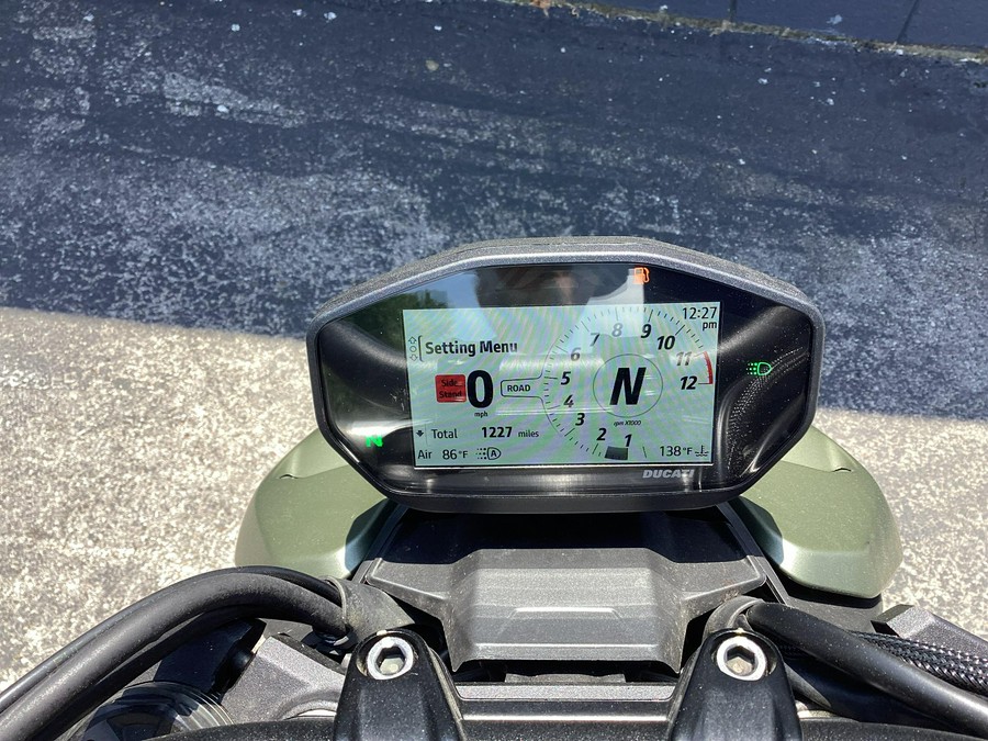 2024 Ducati STREETFIGHTER V2