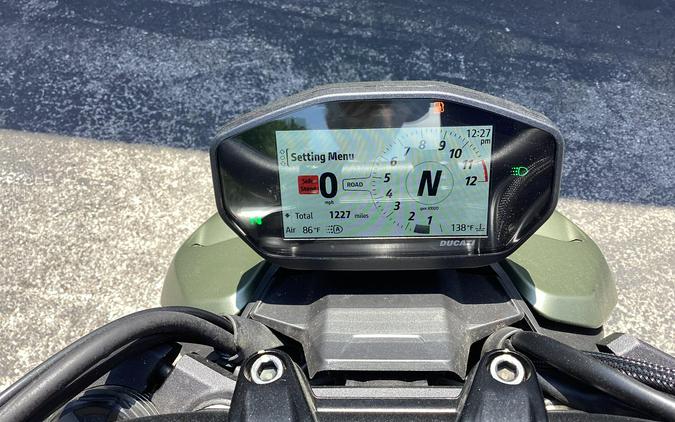 2024 Ducati STREETFIGHTER V2