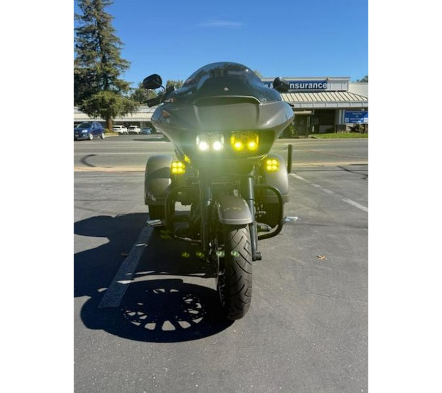 2023 Harley-Davidson® FLTRT - Road Glide® 3