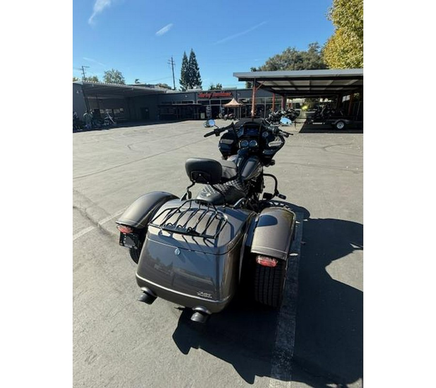 2023 Harley-Davidson® FLTRT - Road Glide® 3