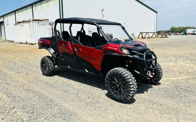 2026 Can-Am® Commander MAX XT 700