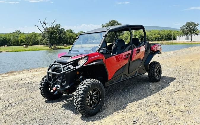 2026 Can-Am® Commander MAX XT 700