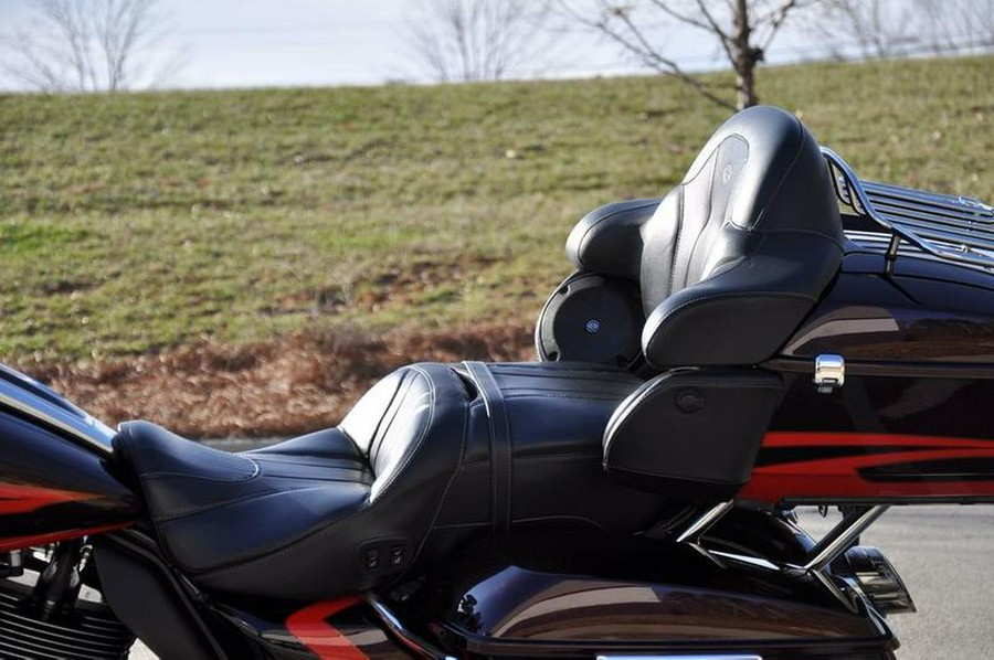 2017 Harley-Davidson® FLHTKSE - CVO™ Limited