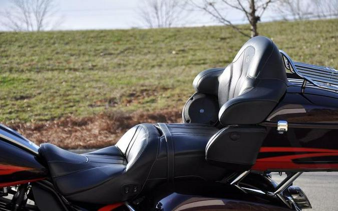 2017 Harley-Davidson® FLHTKSE - CVO™ Limited