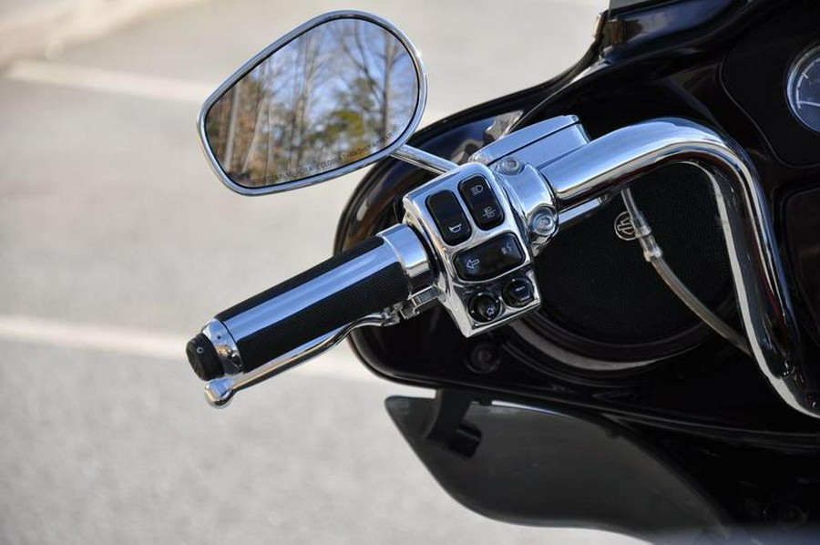 2017 Harley-Davidson® FLHTKSE - CVO™ Limited