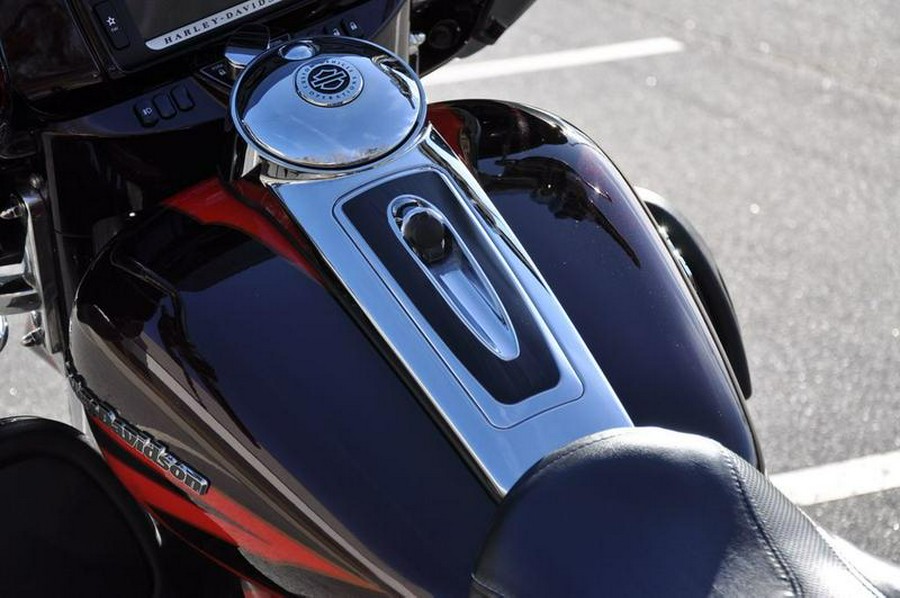 2017 Harley-Davidson® FLHTKSE - CVO™ Limited