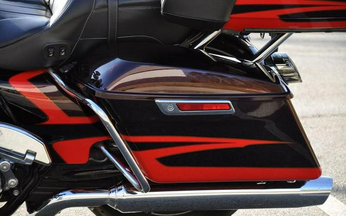 2017 Harley-Davidson® FLHTKSE - CVO™ Limited