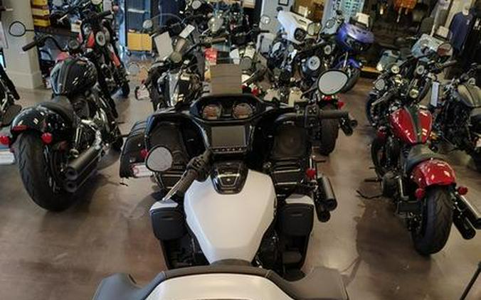 2024 Indian Motorcycle® Pursuit® Dark Horse® w/PowerBand Audio Pkg Icon Ghost White Metallic Smoke