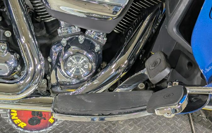 2022 Harley-Davidson Ultra Limited Reef Blue/Vivid Black