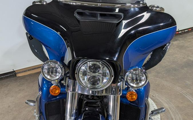 2022 Harley-Davidson Ultra Limited Reef Blue/Vivid Black