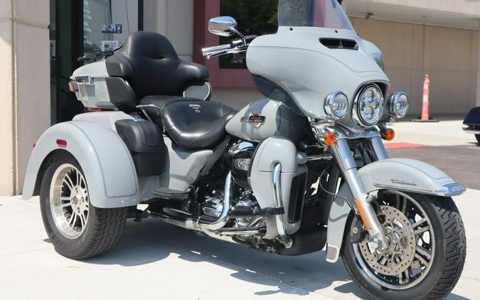2024 Harley-Davidson Tri Glide Ultra (FLHTCUTG)
