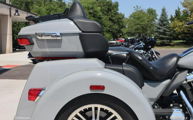 2024 Harley-Davidson Tri Glide Ultra (FLHTCUTG)