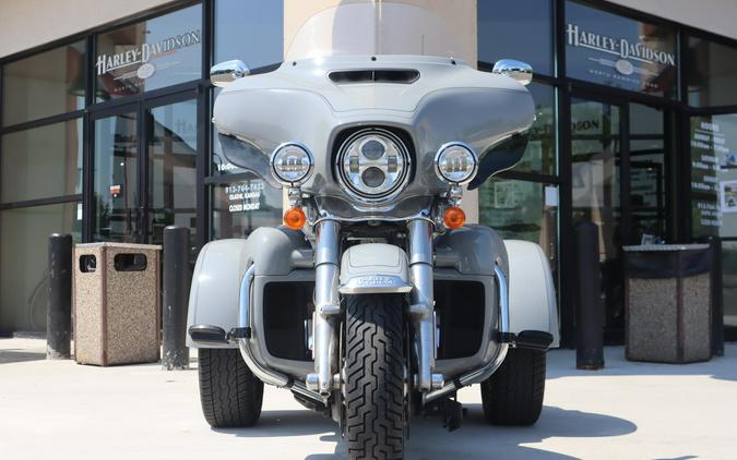 2024 Harley-Davidson Tri Glide Ultra (FLHTCUTG)