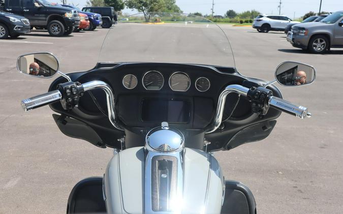 2024 Harley-Davidson Tri Glide Ultra (FLHTCUTG)