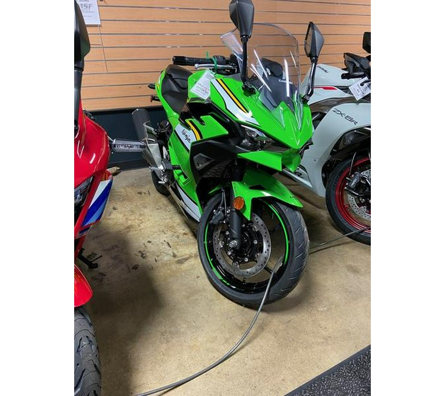 2025 Kawasaki Ninja® 500 KRT Edition SE ABS